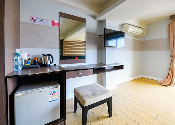 Scandia Beach Hotel - Soi 7 Best Location - 200M To Beach Next To Food Market